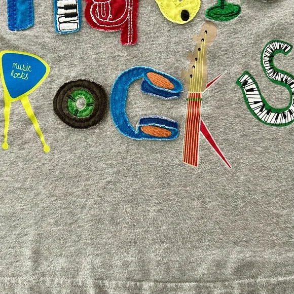 Mini Boden 5-6Y, Appliqué Logo, Grey, Red, Blue, Green Music Rocks T-Shirt, Tee - Picture 7 of 7